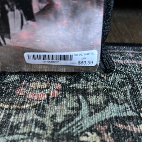 NIB!! Halloween Costume! Women’s Extra Large Gothic Vampire Costume - Picture 5 of 6